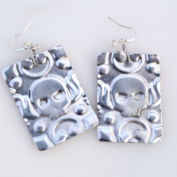 Skull Hippie Embossed Silver Earrings Square OOAK - Picture 2 of 6
